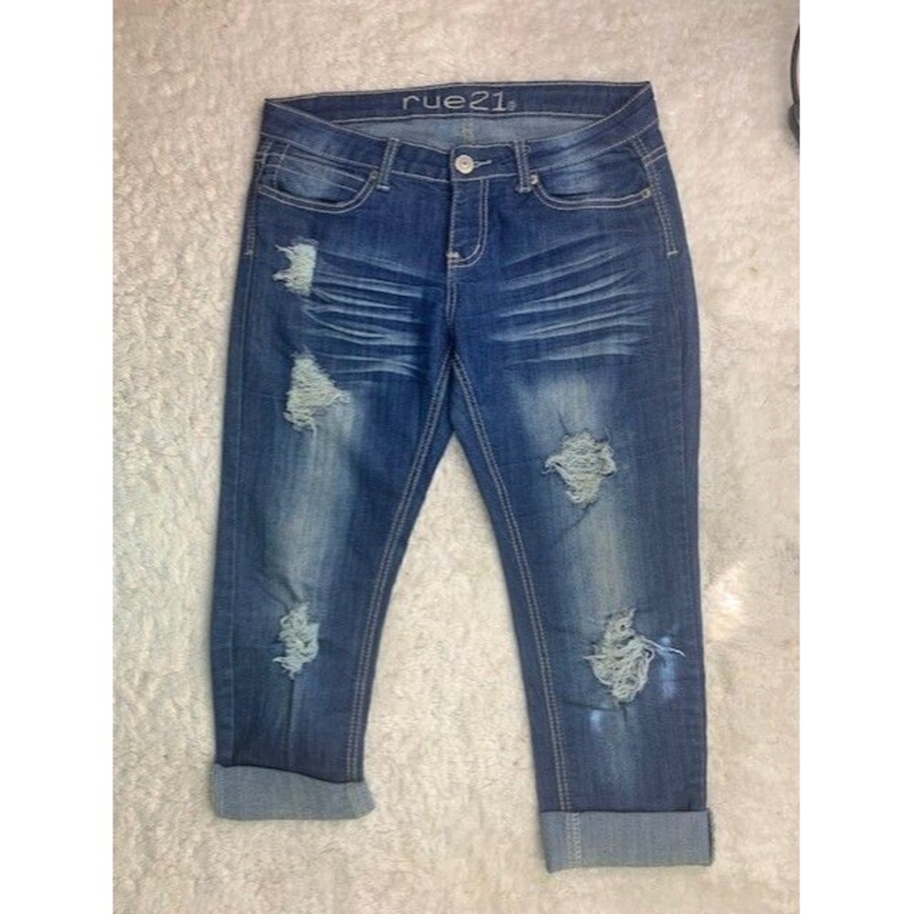 Rue 21 Size 7/8 Womens Jeans Capri Crop Pants Cuff Hem Distress Bling Pockets